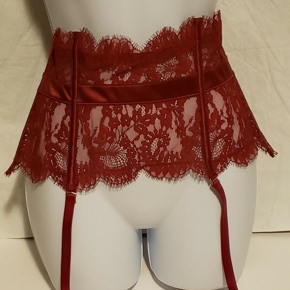 City Chic Clementine Lace Garter Belt in Red XS/14 - Picture 4 of 12